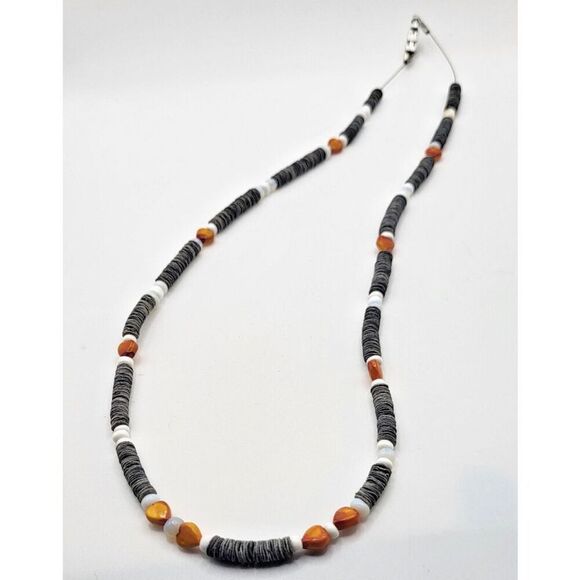 Vintage Heishi Necklace Heart Station Necklace Hong Kong 22in - Picture 2 of 6